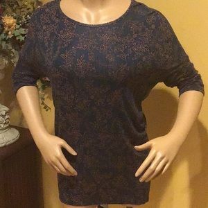 Like New Lula Roe top